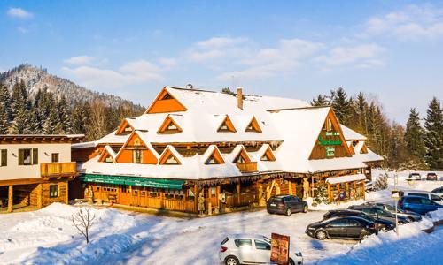 Nízke Tatry pri lyžiarskych strediskách: 3* Hotel Strachanovka s raňajkami alebo polpenziou a wellness + zľavy