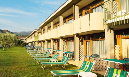 Oddychová dovolenka 1,5 km od Lago di Garda: Park Hotel Oasi **** s polpenziou a bazénom + zľava na golf