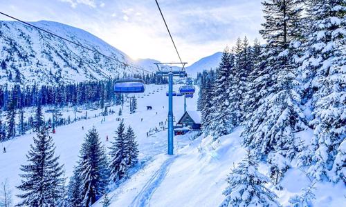 Orava pri ski areáloch: Pobyt v moderných Apartmánoch Kamenec s raňajkami formou bufetu + zľavy na atrakcie