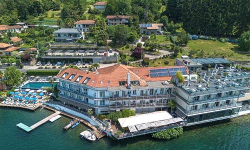Piemonte na brehu Lago d'Orta a hodinu od Milána: Hotel Giardinetto **** s raňajkami či polpenziou a bazénom