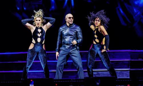 Pitbull naživo v Düsseldorfe: Vstupenky na jedinečnú I'm Back Tour 2026 a ubytovanie v prémiovom hoteli