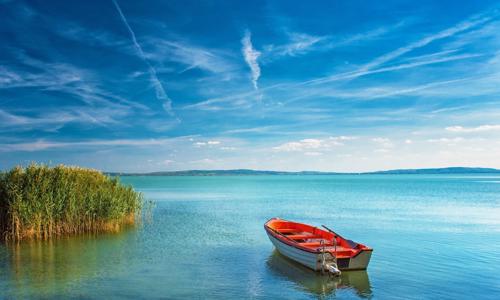 Pobyt len pár krokov od Balatonu: Tokajer Wellness Panzió *** s raňajkami a neobmedzeným wellness s bazénmi 