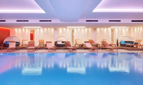 Pobyt pri Baltskom mori v dizajnovom 4* SEETELHOTEL Kaiserstrand Beachhoteli s raňajkami a wellness + večera