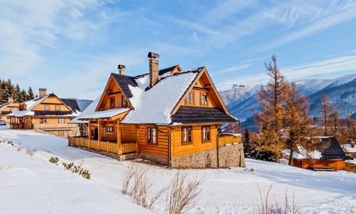 Pobyt pri CHKO Strážovské vrchy v apartmáne Salaša Kľak s polpenziou, wellness + 3 detské ihriská