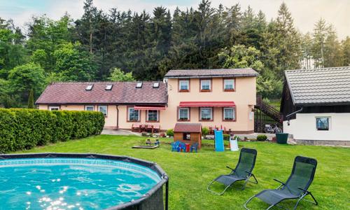Pobyt pri NP Šumava vo Wellness apartmánoch Andrea s raňajkami, privátnym wellness, procedúrami a sektom