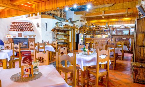 Pobyt pri Oravskej priehrade: Penzión Slanický dvor s polpenziou + privátne wellness, welcome drink a zľavy