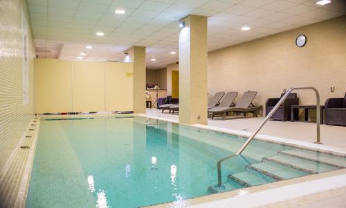 Pobyt v Egeri v Hoteli Szent István *** s polpenziou a neobmedzeným wellness + welcome drink, vyžitie a zľava