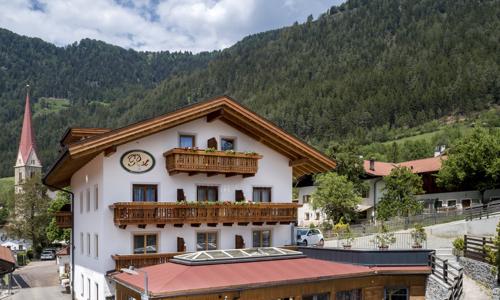 Pobyt v Južnom Tirolsku neďaleko Vipitena v Hoteli Gasthaus Post *** s polpenziou, wellness a ochutnávkou vín 