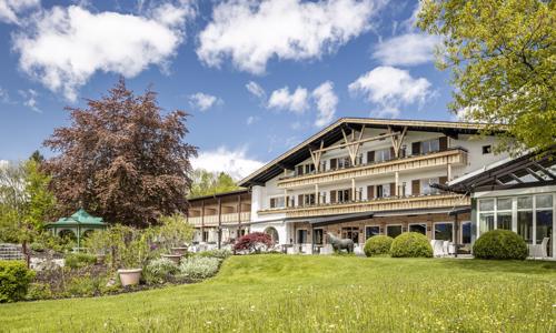 Podhorie Bavorských Álp: 5* Hotel Alpenhof Murnau s raňajkami a luxusným wellness so saunami + bohatý program