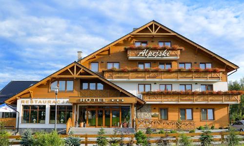 Polanica Zdroj: Hotel Alpejski *** s raňajkami či polpenziou a vstupom do wellness neobmedzene (bazén a sauna)