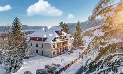 Poľské Krkonoše v Penzióne Karkonoski SPA *** s raňajkami či polpenziou, wellness, bazénom a vyžitím pre deti