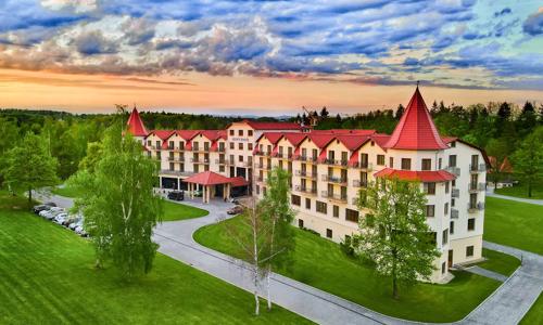 Poľsko: Kúpele Polanica-Zdrój v Hoteli Nowy Zdroj s polpenziou, neobmedzeným wellness a až 10 procedúrami