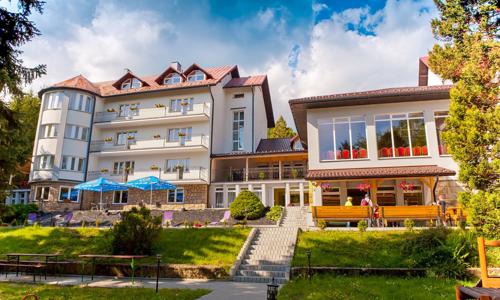 Poľsko pri hraniciach: Dom Wczasowy Beskidy s raňajkami/polpenziou, wellness (bazén, vírivka, sauna) a vyžitím