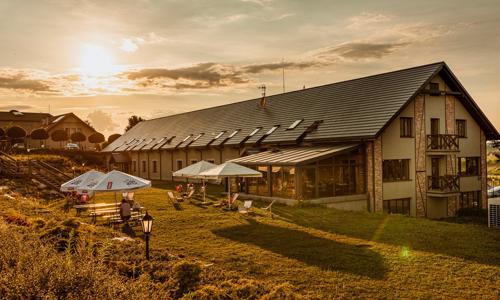 Poľsko pri Krakove na luxusnom ranči: Hotel Szary Residence *** s raňajkami/polpenziou + relaxácia vo wellness