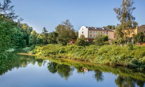 Rakúsko 8 km od hraníc s ČR: JUFA Hotel Waldviertel *** s polpenziou, saunou a vstupom do kúpeľov + kúpalisko