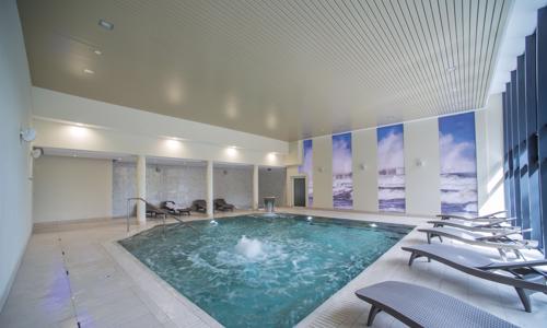 Relax 100 m od Baltského mora: Kołobrzeg v SeaPark Hoteli Wellness & Spa *** s polpenziou, bazénom a saunami