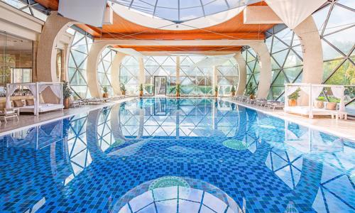 Sárvár: 5* Spirit Hotel Thermal Spa s neobmedzeným termálnym wellness s 22 bazénmi + saunový svet a polpenzia
