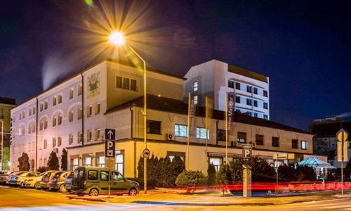 Slovinsko: Centrum Mariboru pri hrade a pamiatok v Hoteli Piramida **** s raňajkami formou bufetu + parkovanie
