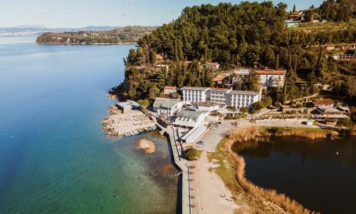 Slovinsko hneď pri mori v Barbara Piran Beach Hoteli ***Superior s raňajkami či polpenziou + možnosť wellness