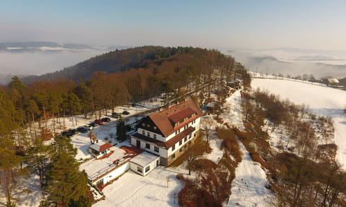 Stredné Čechy: Slapská priehrada v Hoteli Hrazany*** s parádnym wellness, procedúrami a polpenziou