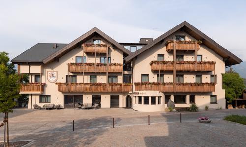 Štýlová dovolenka v Južnom Tirolsku neďaleko Brixenu: Am Brunnen Apartments s raňajkami, bazénom a saunou 