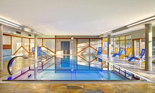 Šumava pri Lipne v Hotelovom Resorte Relax **** s polpenziou a neobmedzeným wellness (bazén, vírivka, sauny)