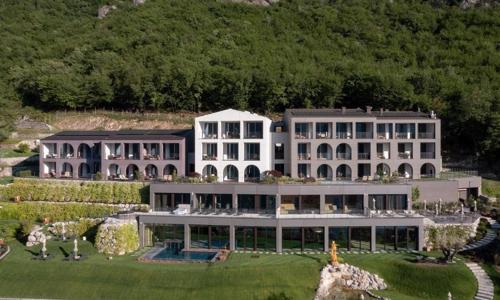 Taliansko pri jazere Lugano a švajčiarskej hranici: 5* Hotel Aria Retreat & SPA + raňajky, luxusné wellness