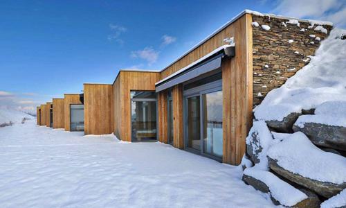 Tatranský NP pri ski areáloch: Veľká Lomnica v apartmáne v modernom Natur Resorte s raňajkami a wellness