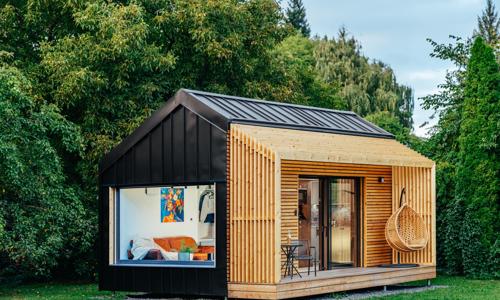 Tiny house v Ostrave pri prírode i pamiatkach: Štýlový domček Tinyo s kuchynkou, terasou a záhradou + čaj/káva