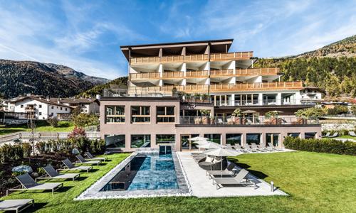 Tirolsko neďaleko NP a ski areálov v 4* Tuberis Nature & Spa Resorte s polpenziou a wellness + bohatý program