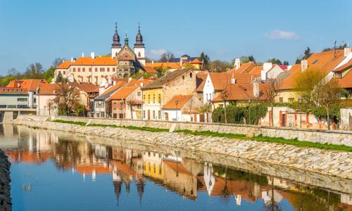 Třebíč 1 km od aquaparku v Hoteli Joseph 1699 **** s raňajkami a historickou prehliadkou + welcome drink
