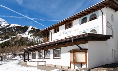 Turistika v Ötztalských Alpách v nadmorskej výške 2 000 m: Sporthotel Kurzras *** s polpenziou + bazén a sauna