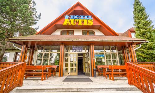 Vysoké Tatry blízko Starého Smokovca v Hoteli Autis *** s polpenziou, saunou a fitness centrom + deti zdarma