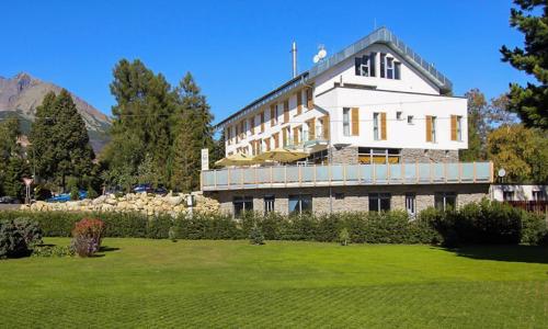 Vysoké Tatry pod Lomnickým štítom: Apartmány Belveder s raňajkami či polpenziou, wellness a pivnou degustáciou