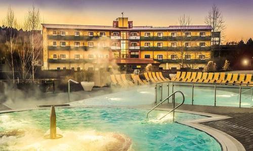 Wellness pobyt v južnom Burgenlande: 4* Hotel Puchasplus Stegersbach s priamym vstupom do termálov + raňajky