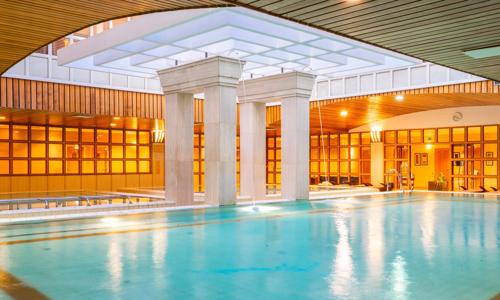 Zážitok: Celodenná vstupenka do Aronia Spa & Wellness v Budapešti s termálnymi bazénmi, saunami a fitness