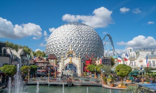 Zážitok pre celú rodinu: Top nemecký zábavný areál Europa-Park s viac ako 100 atrakciami + prémiové ubytovanie